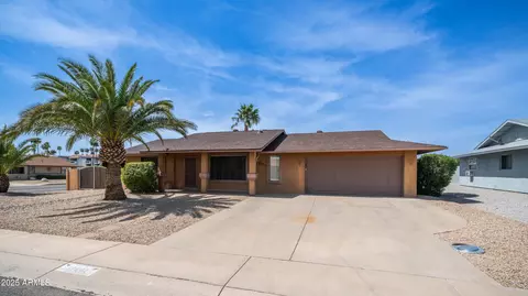 17602 N Conestoga Dr, Sun City, AZ 85373