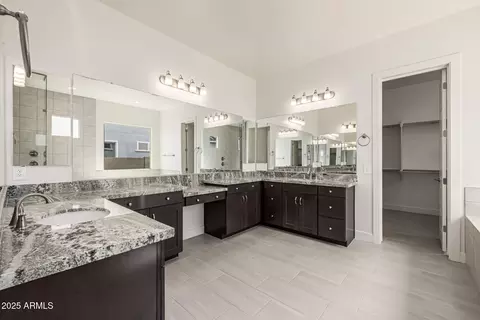 1294 E San Carlos Way, Gilbert, AZ 85298 photo 19