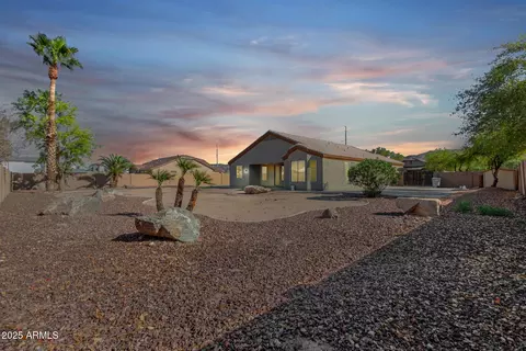 2406 W Darrow St, Phoenix, AZ 85041