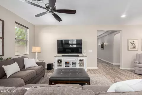 5665 S Inez Ct, Gilbert, AZ 85298 photo 19