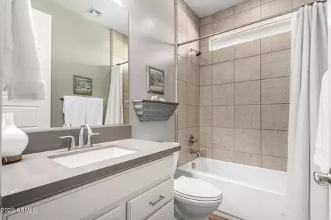 5665 S Inez Ct, Gilbert, AZ 85298 photo 15