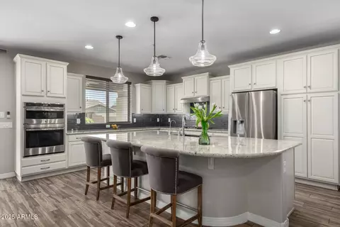 5665 S Inez Ct, Gilbert, AZ 85298 photo 8
