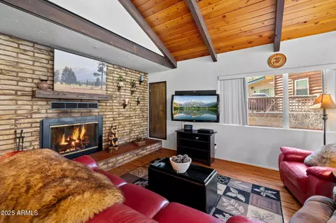 615 E Turkey Trl, Munds Park, AZ 86017