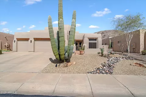 6372 W Hill Ln, Glendale, AZ 85310