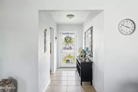 4332 E Calle Redonda St, Phoenix, AZ 85018 photo 6