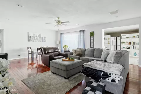 4332 E Calle Redonda St, Phoenix, AZ 85018 photo 9