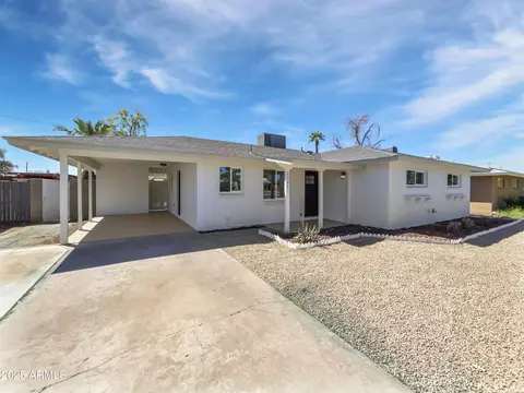 2201 W Avalon Dr, Phoenix, AZ 85015