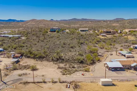 49814 N 25th Ave #-, New River, AZ 85087