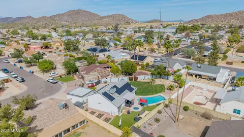 1049 E Oraibi Dr, Phoenix, AZ 85024 photo 5