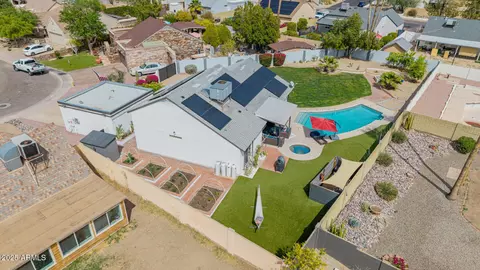 1049 E Oraibi Dr, Phoenix, AZ 85024 photo 4