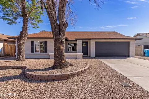 113 W Villa Rita Dr, Phoenix, AZ 85023