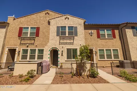 Exterior - 1847 E Bernie Ln #103, Gilbert, AZ 85295 photo 3 of 7
