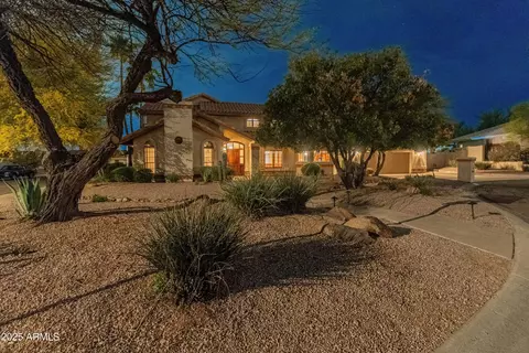 3741 E Tonto Ct, Phoenix, AZ 85044 photo 3