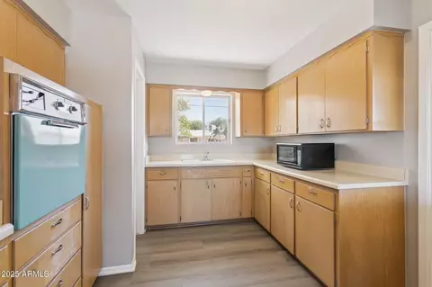 Kitchen - 5455 E Baltimore St, Mesa, AZ 85205 photo 2 of 2