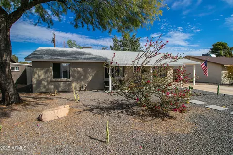 3534 E Ludlow Dr, Phoenix, AZ 85032 photo 3