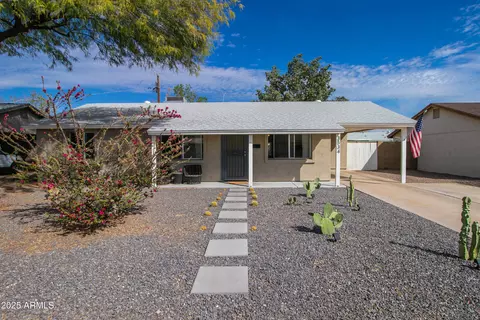 3534 E Ludlow Dr, Phoenix, AZ 85032 photo 2