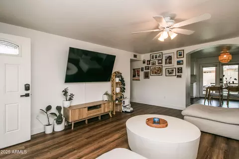 3534 E Ludlow Dr, Phoenix, AZ 85032 photo 7