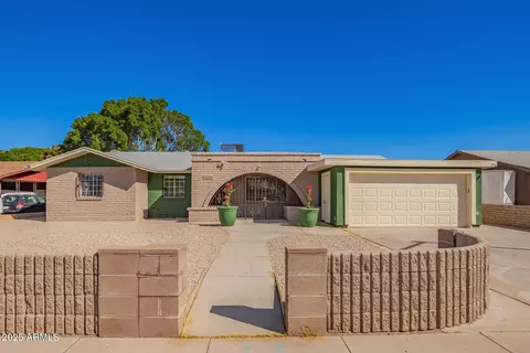 7334 W Bethany Home Rd, Glendale, AZ 85303