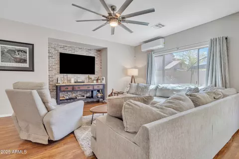 Living - 1429 Elgin St, Gilbert, AZ 85295 photo 3 of 4