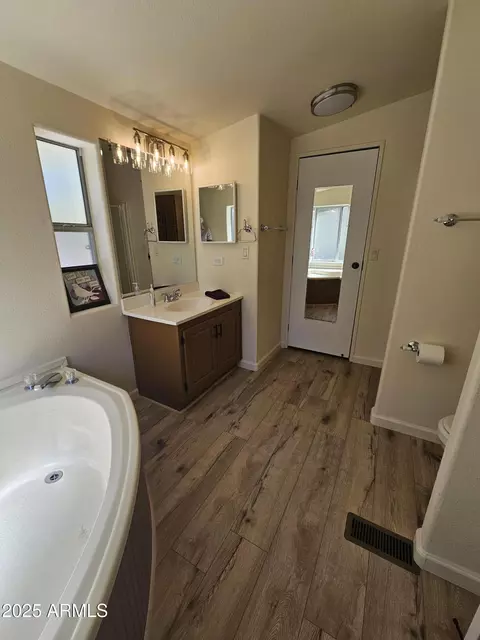 Bath - 800 N Granite Dr, Payson, AZ 85541 photo 3 of 4