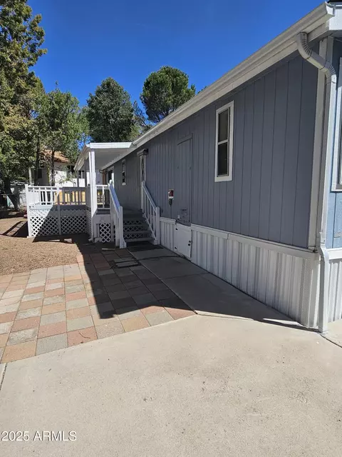 Exterior - 800 N Granite Dr, Payson, AZ 85541 photo 2 of 6