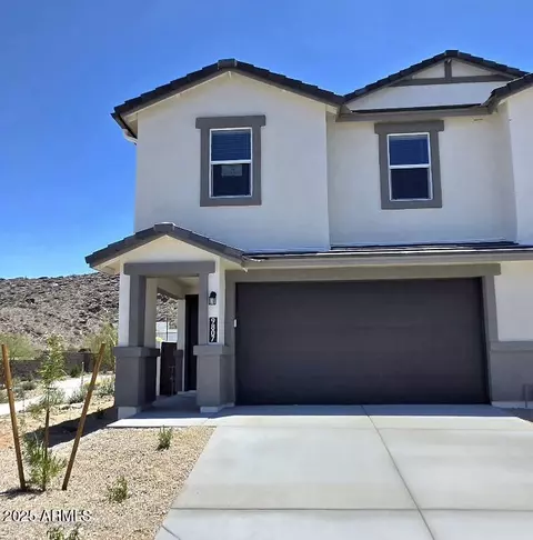9807 S 11th St, Phoenix, AZ 85042