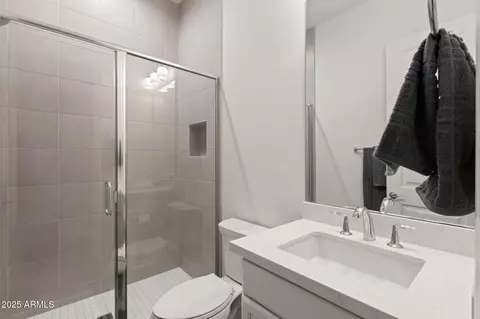 Bath - 3856 E Sagebrush St, Gilbert, AZ 85296 photo 7 of 7