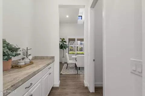 Entry Way - 3856 E Sagebrush St, Gilbert, AZ 85296 photo 2 of 4