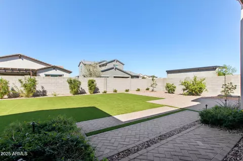 Exterior - 3856 E Sagebrush St, Gilbert, AZ 85296 photo 6 of 11