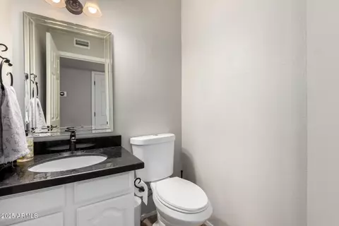 Bath - 3302 E Hiddenview Dr, Phoenix, AZ 85048 photo 1 of 7