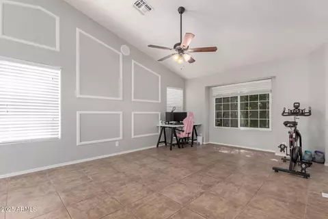 Living - 3302 E Hiddenview Dr, Phoenix, AZ 85048 photo 2 of 3