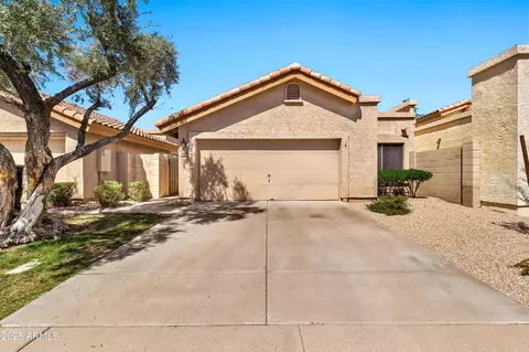 2380 W Comstock Dr, Chandler, AZ 85224