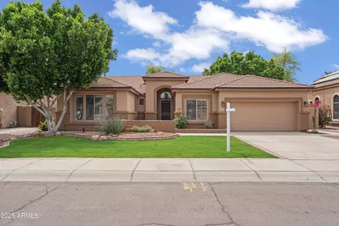 7167 W Trails Dr, Glendale, AZ 85308