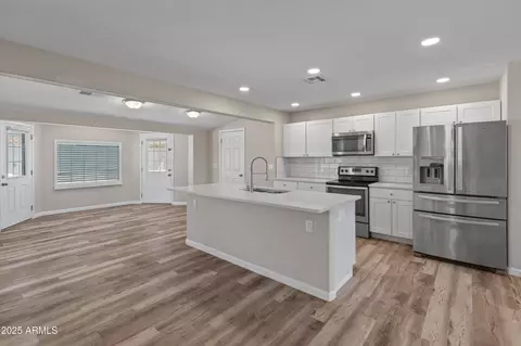 1112 W Farmdale Ave, Mesa, AZ 85210
