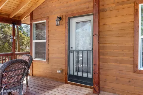 2137 Chevelon Rd, Overgaard, AZ 85933 photo 5