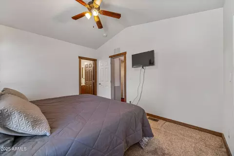 2137 Chevelon Rd, Overgaard, AZ 85933 photo 13