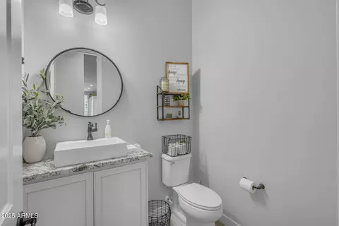 Bath - 9942 E Rotation Dr, Mesa, AZ 85212 photo 1 of 7