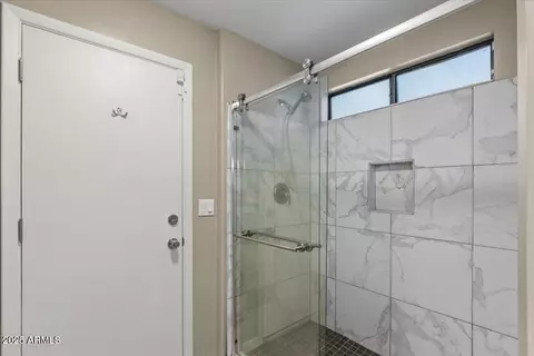 Bath - 421 E Terrace Ave, Gilbert, AZ 85234 photo 3 of 5