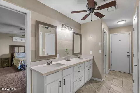 Bath - 421 E Terrace Ave, Gilbert, AZ 85234 photo 1 of 5