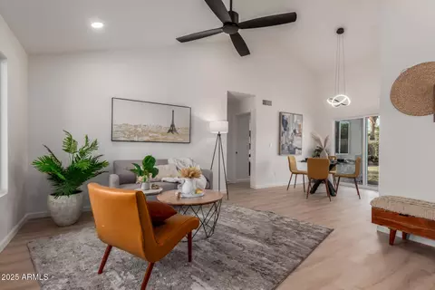 6926 W Paradise Dr, Peoria, AZ 85345