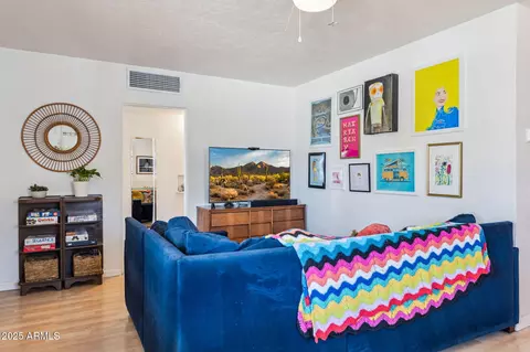 2921 E Cheery Lynn Rd, Phoenix, AZ 85016 photo 7