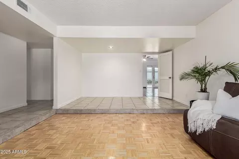11207 N 32nd St, Phoenix, AZ 85028 photo 6