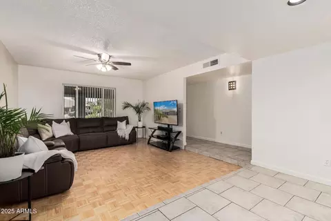 11207 N 32nd St, Phoenix, AZ 85028 photo 8
