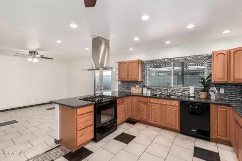 11207 N 32nd St, Phoenix, AZ 85028 photo 14