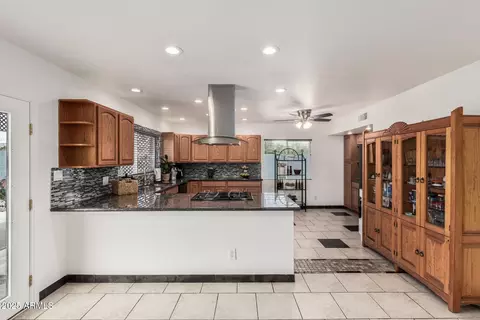 11207 N 32nd St, Phoenix, AZ 85028 photo 13