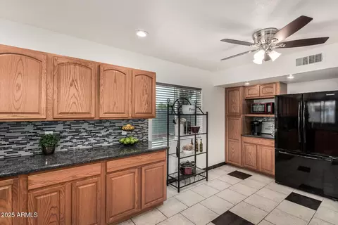 11207 N 32nd St, Phoenix, AZ 85028 photo 17