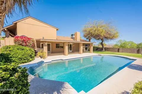 Exterior - 2317 E Desert Cove Ave, Phoenix, AZ 85028 photo 15 of 17