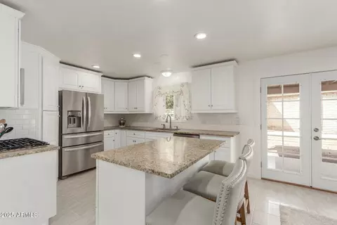 26232 S Lakeside Dr, Sun Lakes, AZ 85248