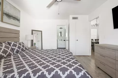 1102 E Wahalla Ln, Phoenix, AZ 85024 photo 12