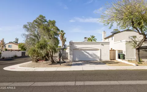 1102 E Wahalla Ln, Phoenix, AZ 85024